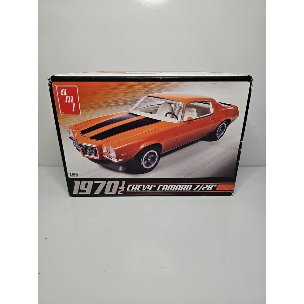 AMT 1970 1/2 Chevy Camaro Z28 1:25 scale model car kit new 635